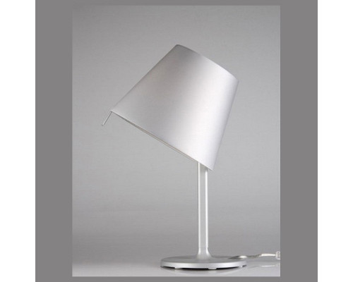 Настольная лампа декоративная Artemide  0710010A