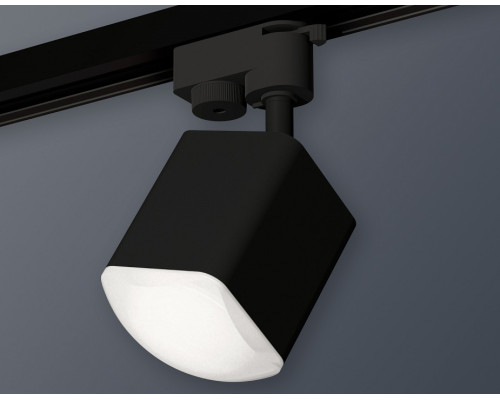 Светильник на штанге Ambrella Light XT XT7813023