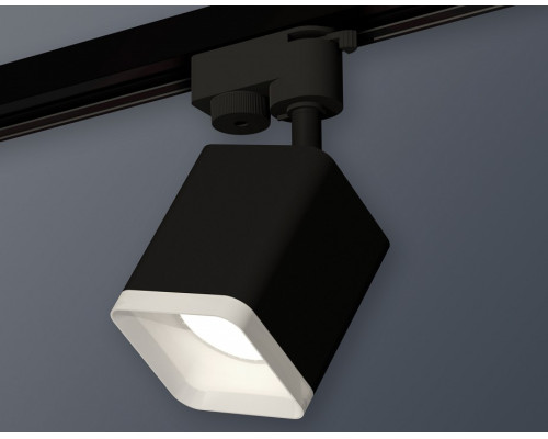 Светильник на штанге Ambrella Light XT XT7813022